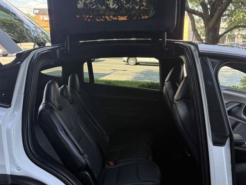 Used 2022 Tesla Model X AWD/4WD image 18