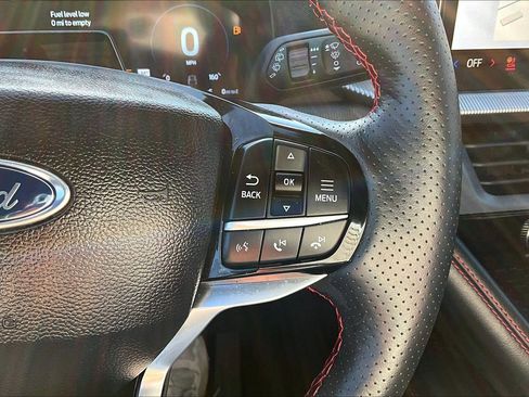 Used 2025 Ford Explorer ST-Line w/ Premium Package image 24