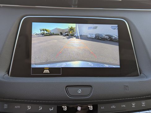 Certified 2021 Cadillac XT4 Premium Luxury image 21