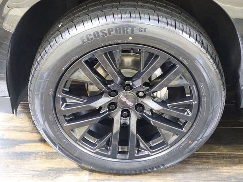 Used 2021 GMC Yukon SLT w/ SLT Premium Package image 29