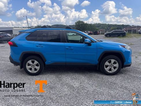 Used 2021 Toyota RAV4 XLE w/ Convenience Package AWD/4WD image 6