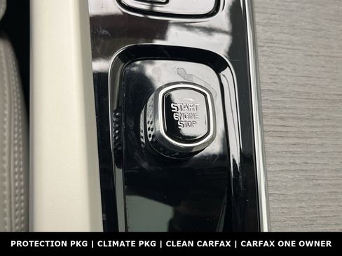 Used 2023 Volvo XC60 B5 Ultimate image 19