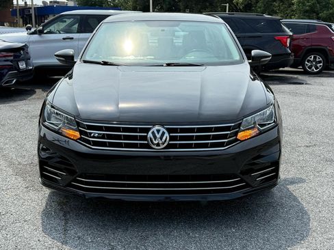 Used 2017 Volkswagen Passat 1.8T R-Line FWD image 3