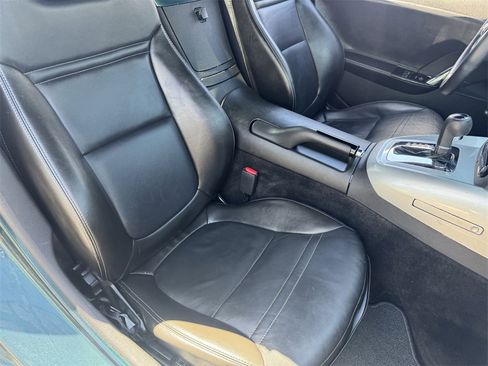 Used 2008 Saturn Sky w/ Weekend Getaway Package image 9