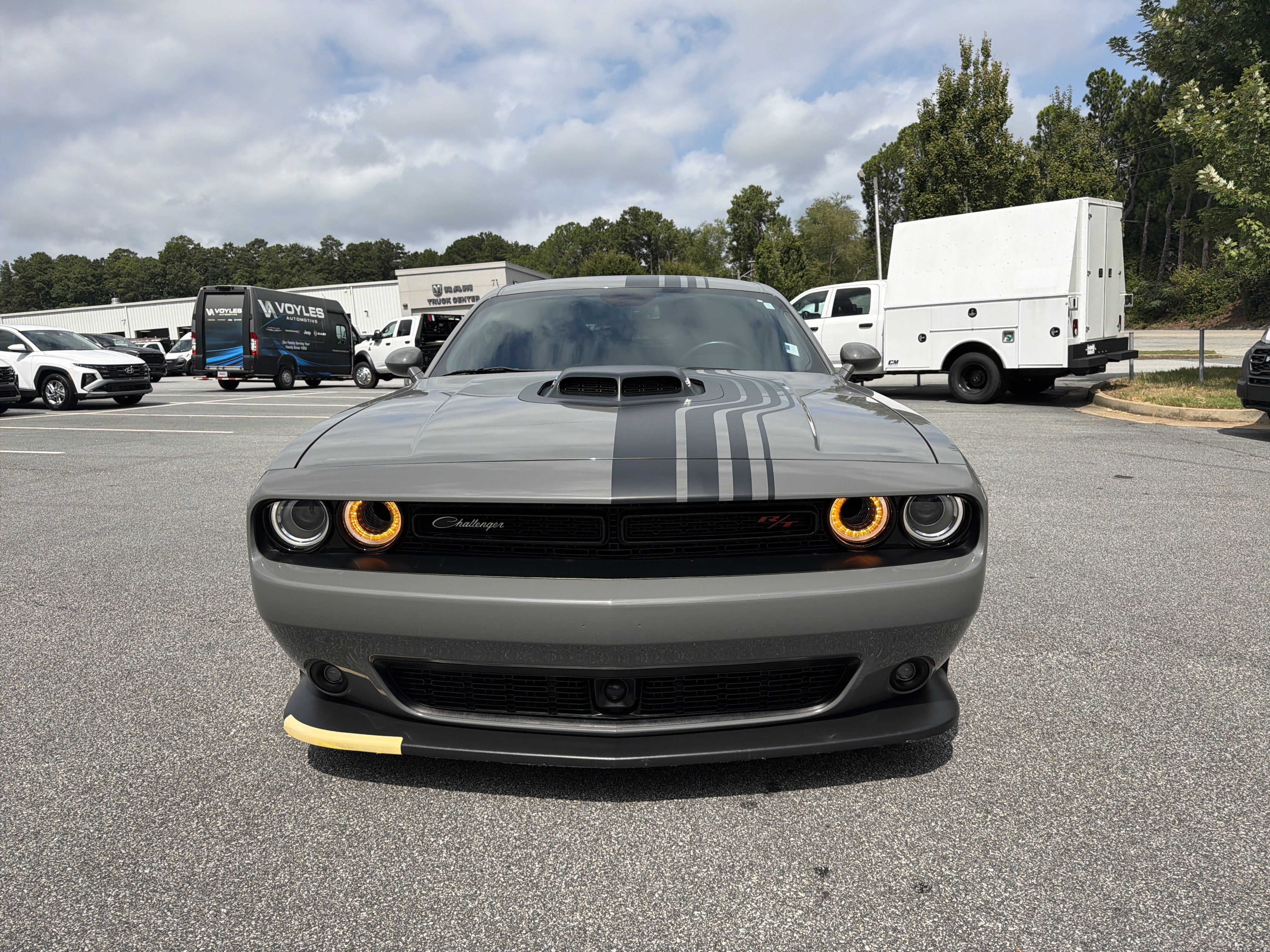 Used 2023 Dodge Challenger R/T Scat Pack w/ Plus Package RWD image 2