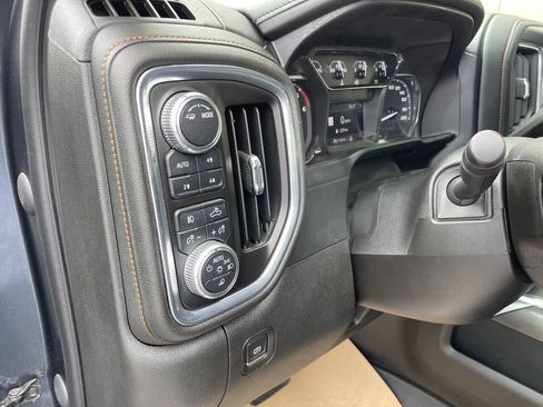 Used 2021 GMC Sierra 1500 AT4 w/ AT4 Preferred Package AWD/4WD image 10