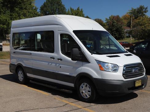 Used 2017 Ford Transit 350 XLT image 10