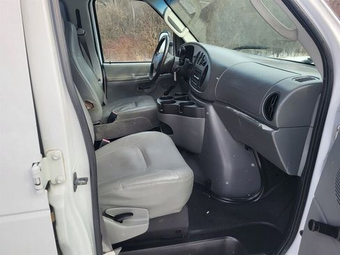 Used 2008 Ford E-350 and Econoline 350 Super Duty image 13