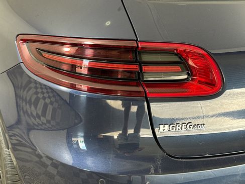 Used 2017 Porsche Macan GTS w/ Premium Package Plus image 36