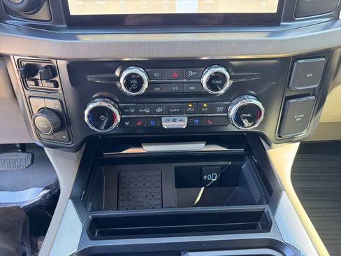 Used 2025 Ford F450 Platinum w/ Platinum Plus Package AWD/4WD image 22