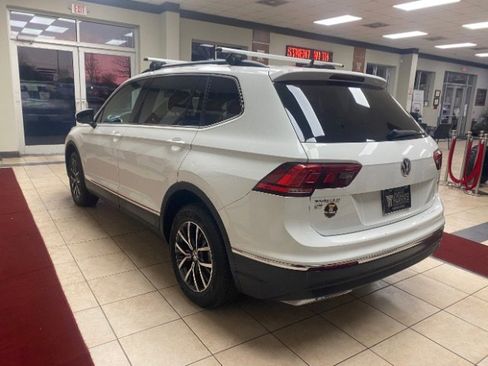 Used 2018 Volkswagen Tiguan SE image 5