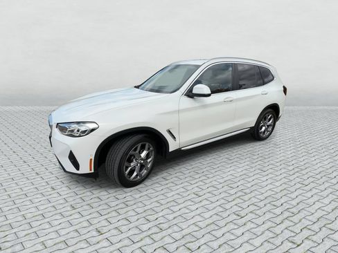 Used 2024 BMW X3 xDrive30i w/ Premium Package AWD/4WD image 4