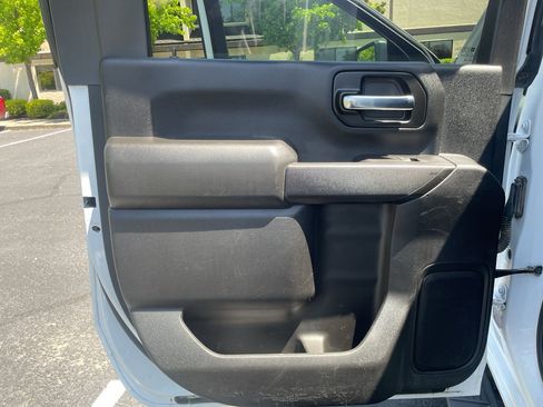 Used 2022 Chevrolet Silverado 2500 Custom w/ Custom Value Package AWD/4WD image 45