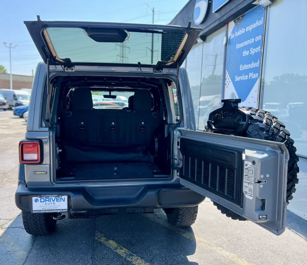 Used 2021 Jeep Wrangler Unlimited Sport AWD/4WD image 9