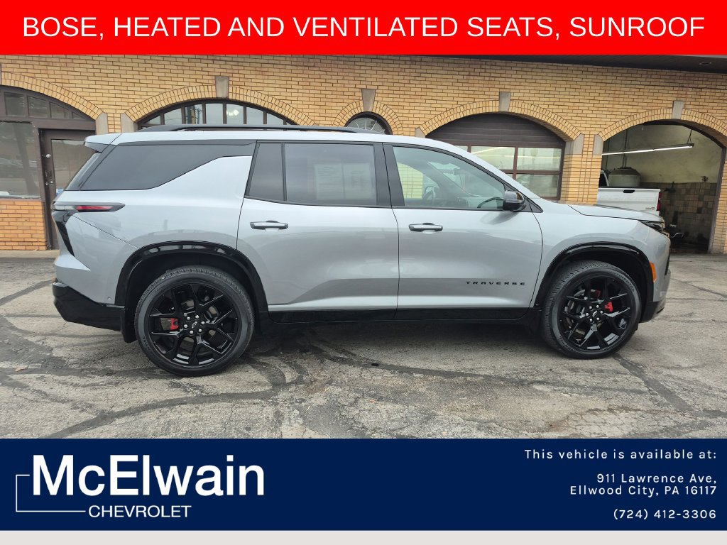 Used 2024 Chevrolet Traverse RS FWD image 16