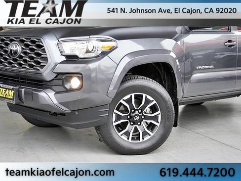 Used 2021 Toyota Tacoma TRD Sport w/ Technology Package RWD image 3