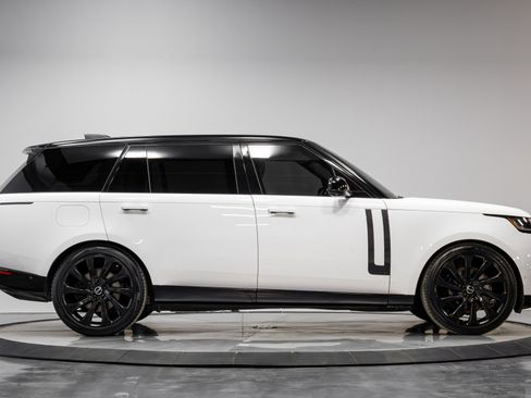 Used 2023 Land Rover Range Rover Long Wheelbase Autobiography image 15