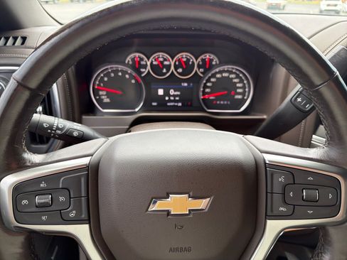Used 2019 Chevrolet Silverado 1500 LTZ AWD/4WD image 14