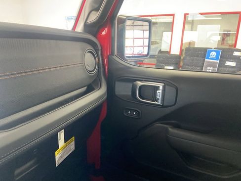 New 2026 Jeep Gladiator Mojave image 38