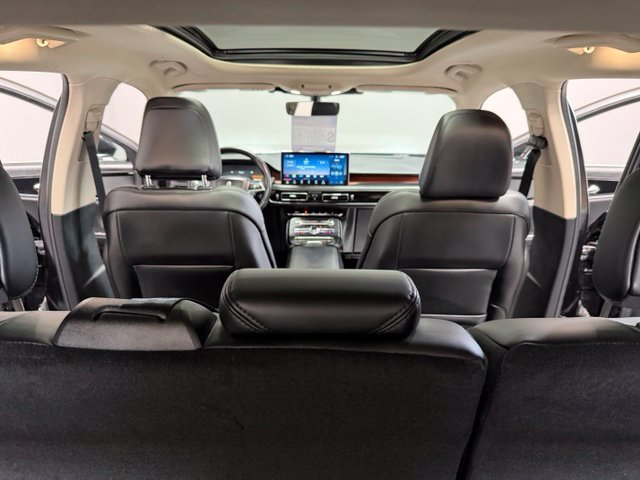 Used 2023 Lincoln Nautilus Reserve AWD/4WD image 30