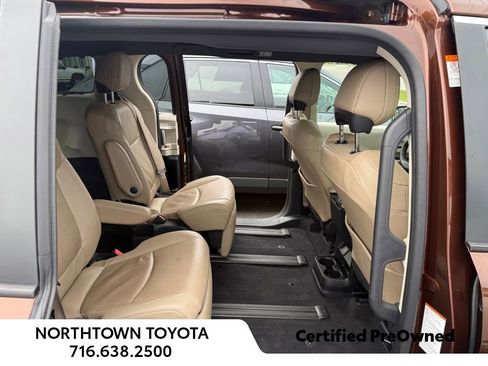 Used 2024 Toyota Sienna Limited AWD/4WD image 13