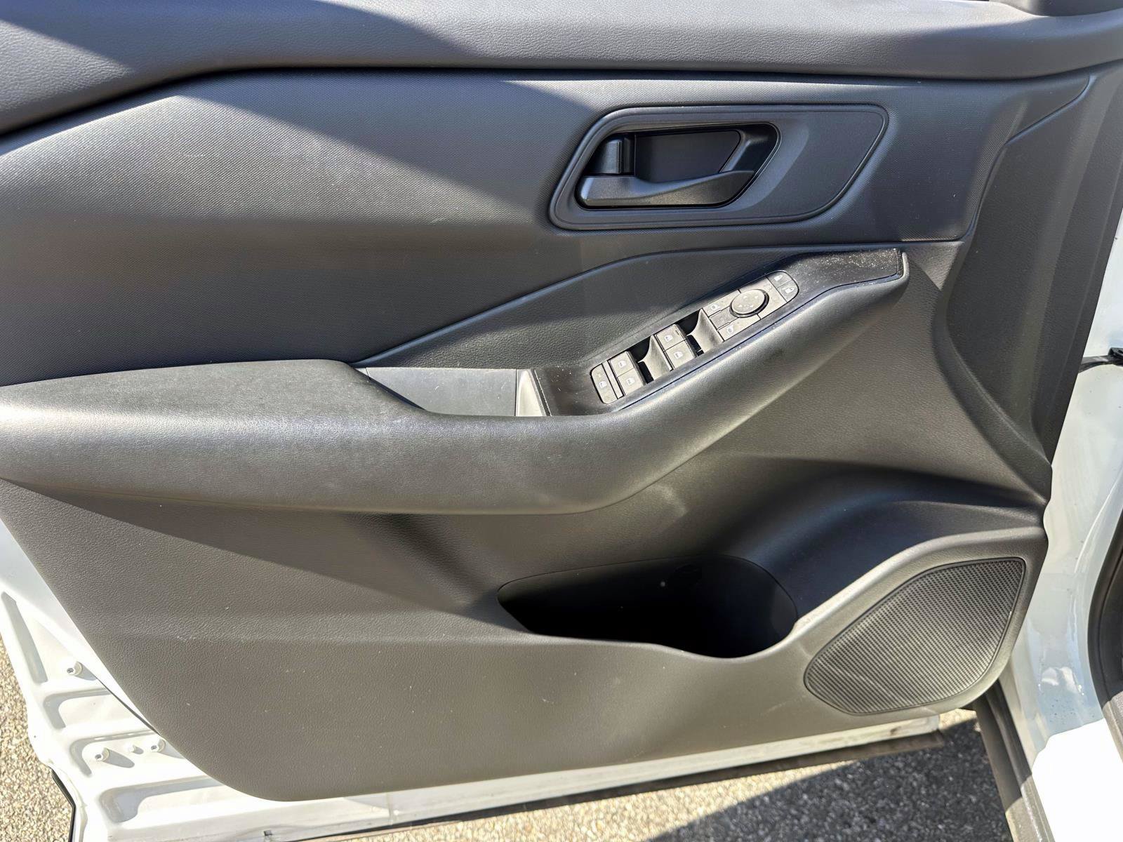 Certified 2025 Nissan Rogue S AWD/4WD image 17