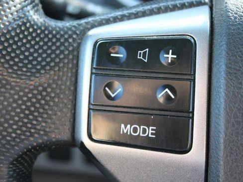 Used 2012 Toyota Tacoma PreRunner image 19