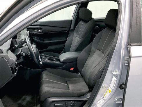 Used 2023 Honda Accord Sport image 10