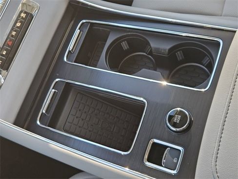 New 2026 Lincoln Aviator Reserve image 19