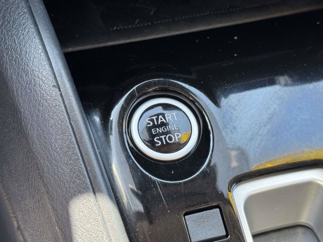 Used 2024 Nissan Versa SV FWD image 19