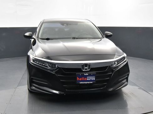 Used 2018 Honda Accord LX image 3