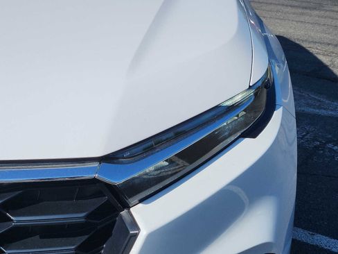 Certified 2024 Honda CR-V LX image 9