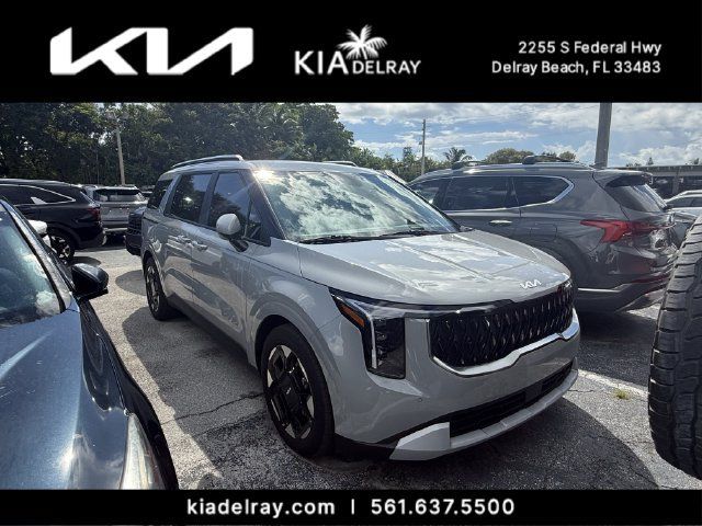 Used 2026 Kia Carnival EX FWD image 1