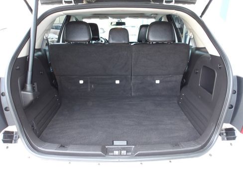 Used 2012 Ford Edge SEL FWD image 24