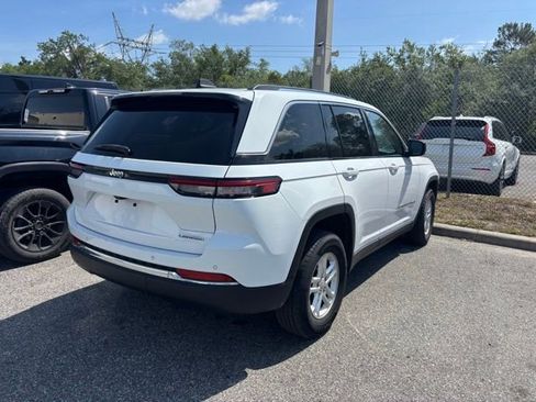 Used 2023 Jeep Grand Cherokee Laredo RWD image 8