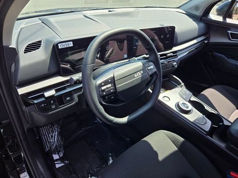 New 2027 Kia Sportage S FWD image 9