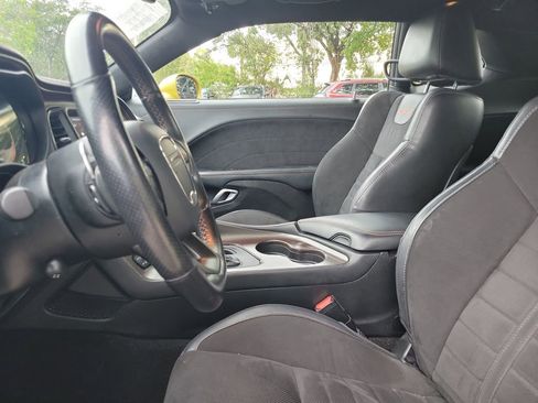 Used 2020 Dodge Challenger R/T image 20