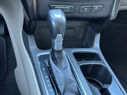 Used 2017 Ford Escape Titanium image 27