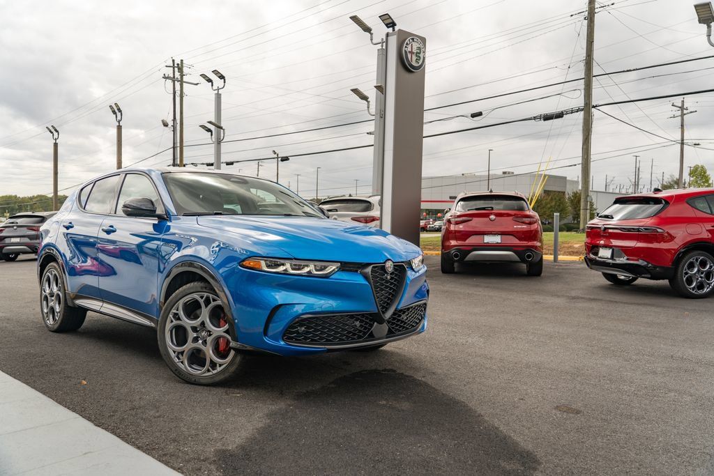 New 2024 Alfa Romeo Tonale Ti AWD/4WD image 9