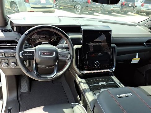 Used 2025 GMC Yukon AT4 Ultimate image 13