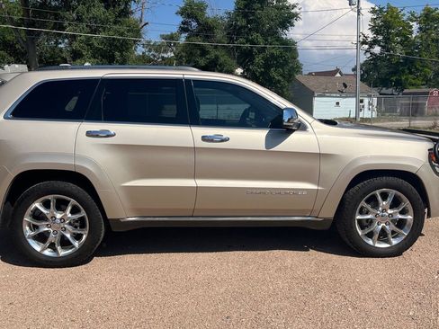 Used 2014 Jeep Grand Cherokee Summit AWD/4WD image 8