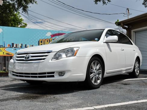 Used 2007 Toyota Avalon Touring FWD image 1