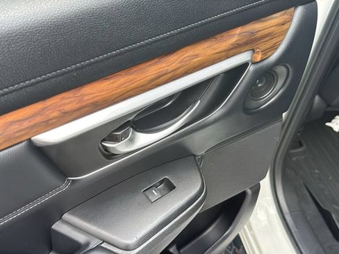 Used 2018 Honda CR-V Touring image 27