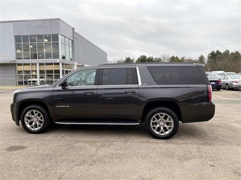 Used 2018 GMC Yukon XL SLT image 9