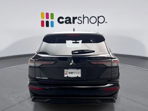 Used 2025 Mitsubishi Outlander ES image 4