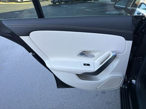 Used 2023 Mercedes-Benz CLA 250 4MATIC w/ Premium Package image 19