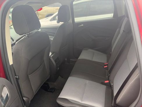 Used 2017 Ford Escape SE AWD/4WD image 8