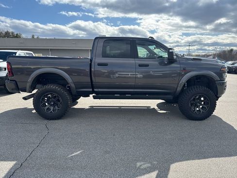 New 2025 RAM 2500 Big Horn AWD/4WD image 6