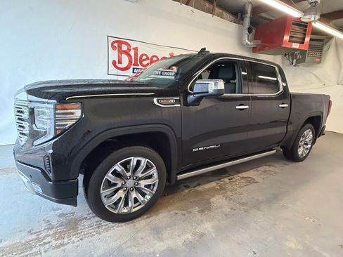 Used 2026 GMC Sierra 1500 Denali AWD/4WD image 2