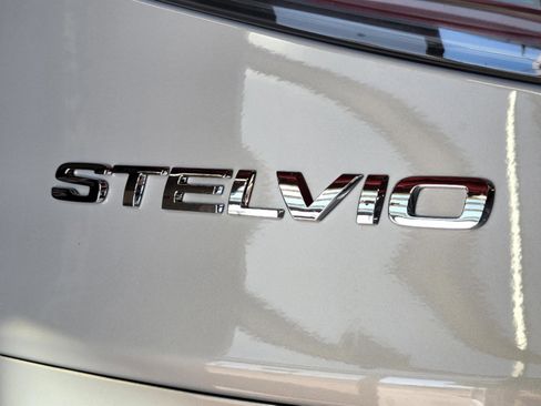 New 2025 Alfa Romeo Stelvio Sprint image 12